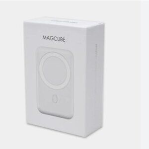 MagCube Charger Magnetic Snap on Function - Wireless Charger white acehigh